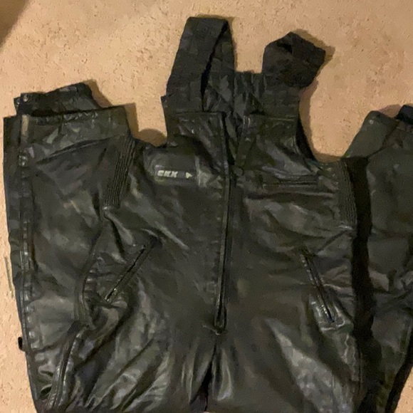 Heavy duty, genuine leather snowmobile suit. - Picture 9 of 16